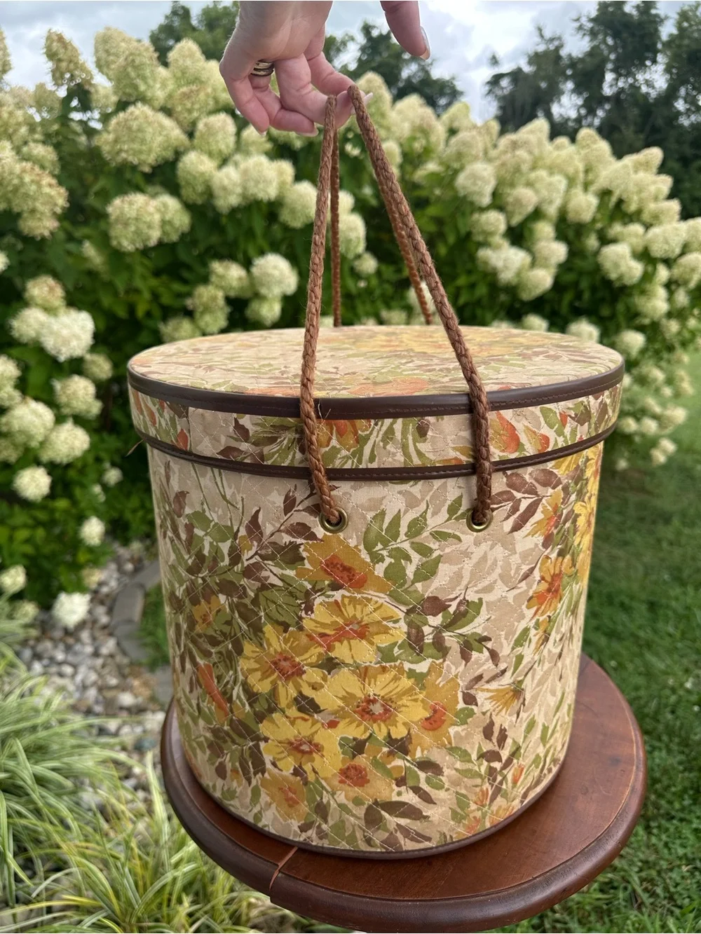 Vintage Floral Hat Box with Brown Rope Handle - Cream and Yellow